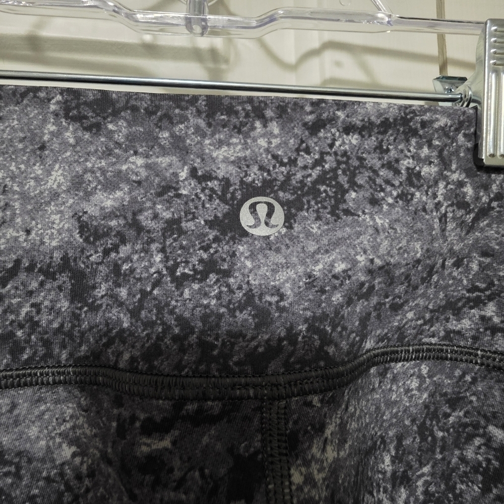 Lululemon Wunder Under Low Rise Tight Full On Luxtreme Size 10 - Picture 5 of 10